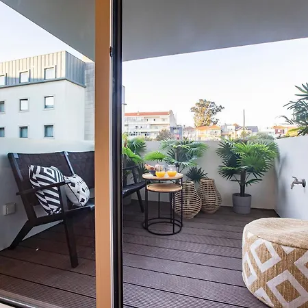 Miguel Bombarda Artsy Appartement